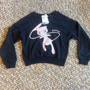 H&M Pokémon sweatshirt in girls size 8-10Y